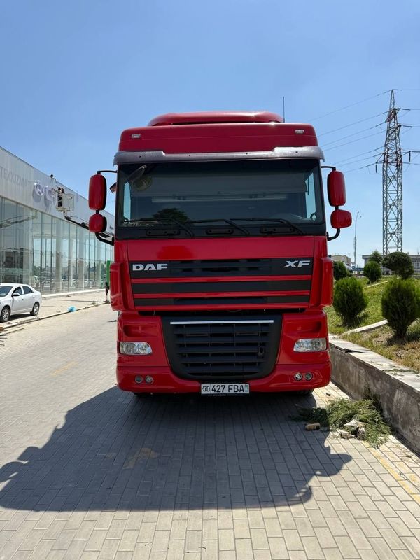 DAF XF EURO 5 Сотилади Йили 2011 DAF XF EURO 5 Сотилади Йили 2011