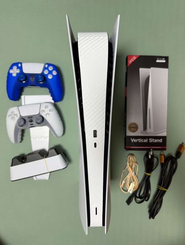 PlayStation 5 без дисковода PlayStation 5 без дисковода
