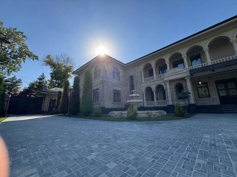 Сдаётся 3-этажный особняк 1300 м² | 26 комнат, Яккасарай Сдаётся 3-этажный особняк 1300 м² | 26 комнат, Яккасарай