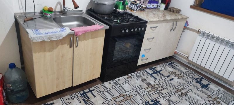 Kvartira srochna sotiladi Kvartira srochna sotiladi