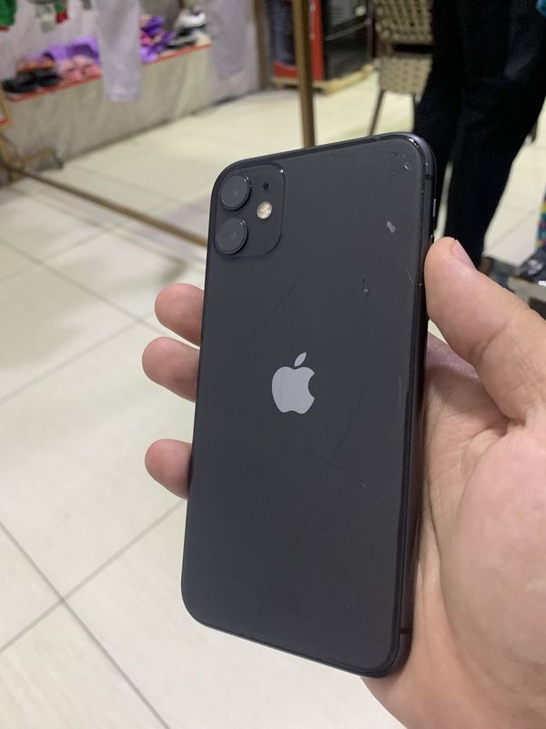 Iphone 11 sotiladi 64 gb Iphone 11 sotiladi 64 gb
