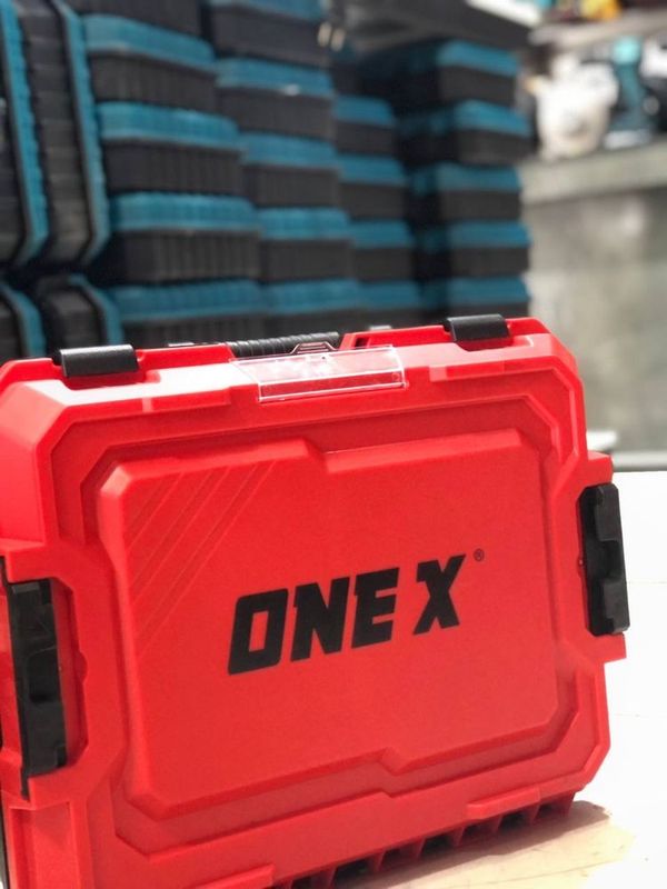 Гайковёрт и шуруповёрт One X. Комплект. Новые
