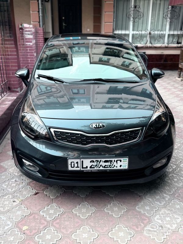 Kia Rio 2014 г., 87 000 км, в отличном состоянии, с люком Kia Rio 2014 г., 87 000 км, в отличном состоянии, с люком