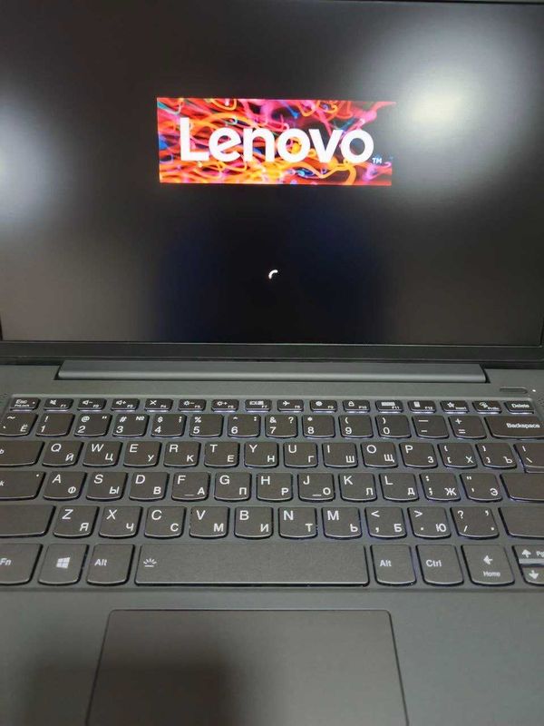 Lenovo Ideapad 5, 14"(i3-1005G1 8/240gb)