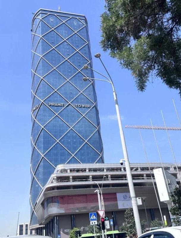 Аренда офис 11 этаж Piramit Tower центр Города 24/7 доступ