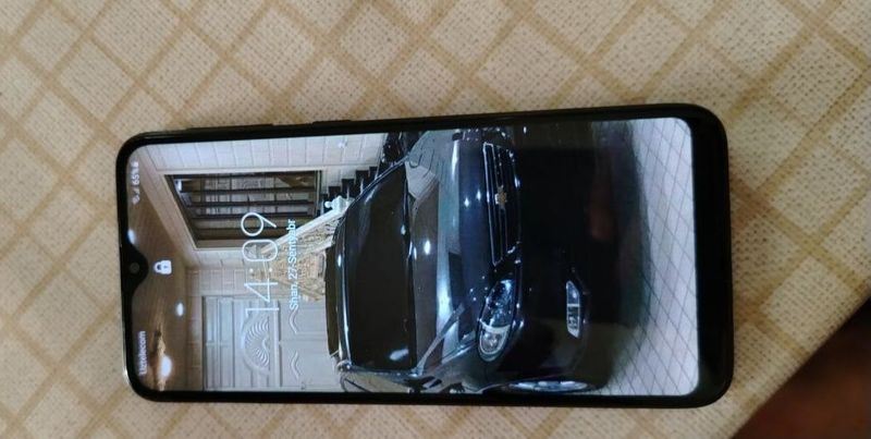 Samsung kt jean2. A20e deyiladi