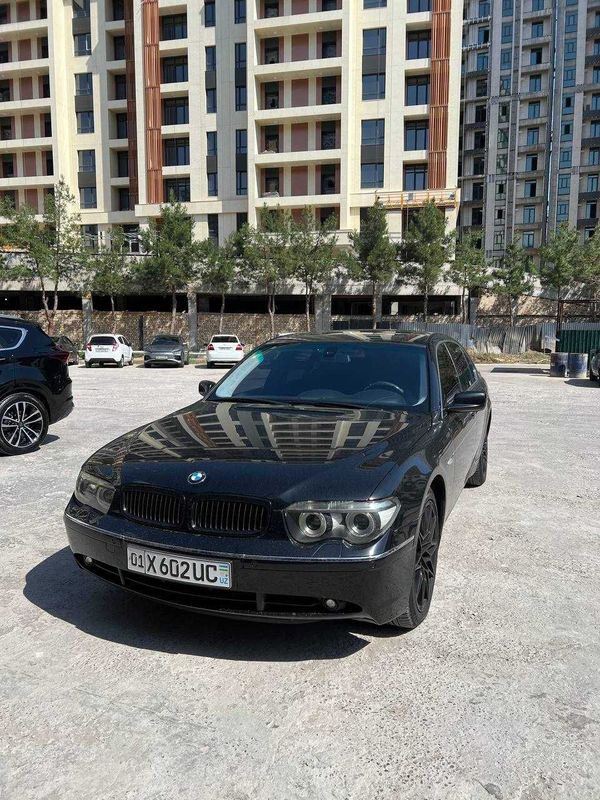 BMW 760 Li 6 литровый мотор BMW 760 Li 6 литровый мотор