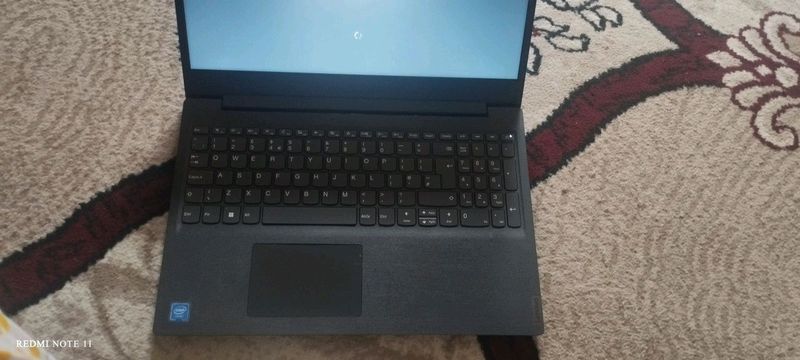 Lenovo noutbuk satiladi taza Lenovo noutbuk satiladi taza