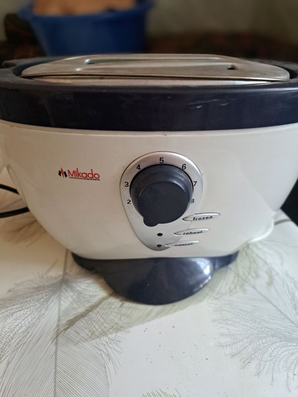 Срочно продам тостер Срочно продам тостер
