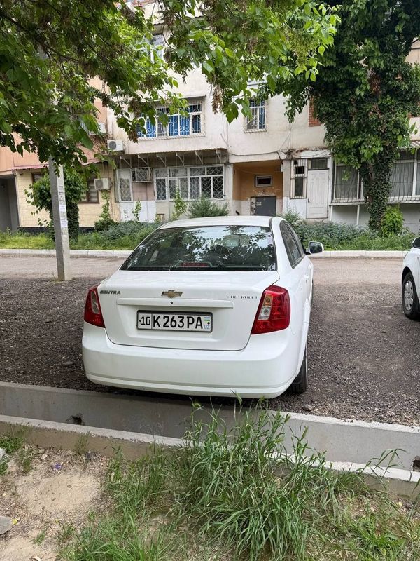 Ласетти сотилади Ласетти сотилади
