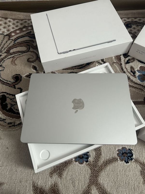 Macbook air m2 ideal fullbox