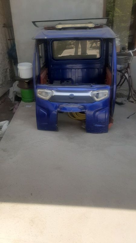 Skuter matarol kabinasi sotiladi