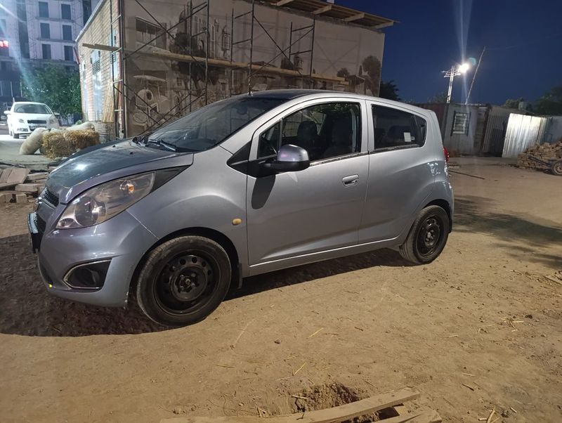 Srocna sotiladi spark 3 pazitsa mehanika 1.25 mator metan gaz bor Srocna sotiladi spark 3 pazitsa mehanika 1.25 mator metan gaz bor