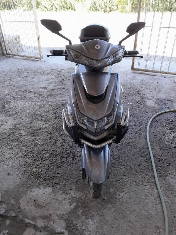 Skuretr elktron olasiz minasz zaryadkaga qoyib Skuretr elktron olasiz minasz zaryadkaga qoyib