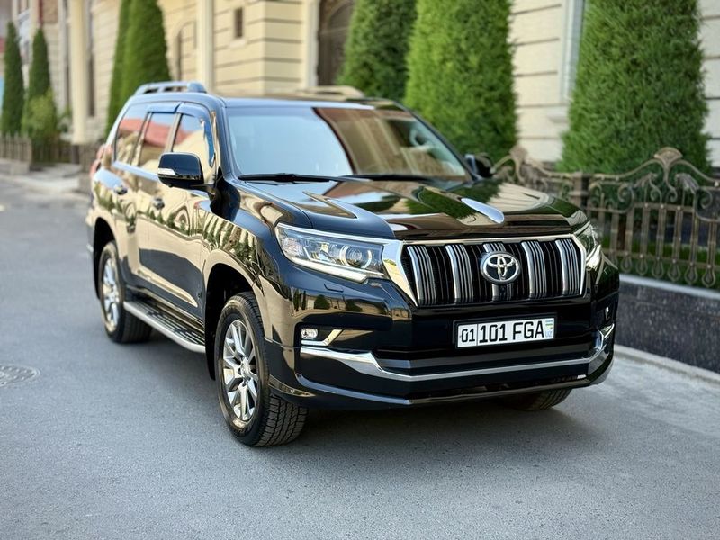 Продам Land Cruiser Prado 4.0L (2020) Продам Land Cruiser Prado 4.0L (2020)