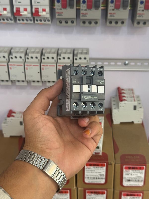 Контактор TVS 1HO 25A Контактор TVS 1HO 25A