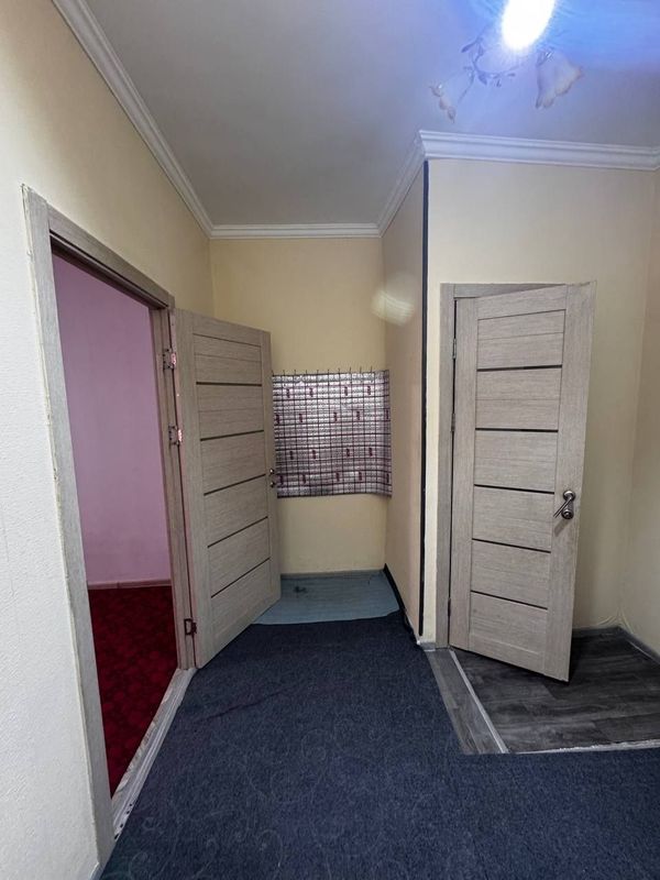 Аренда 2 ком квартира в октябре 1 этаж