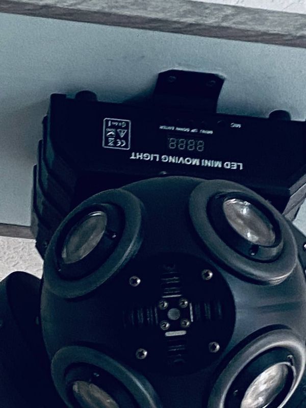 Led mini moving light