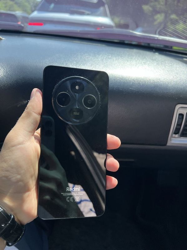 Redmi 14 c sotiladi Redmi 14 c sotiladi