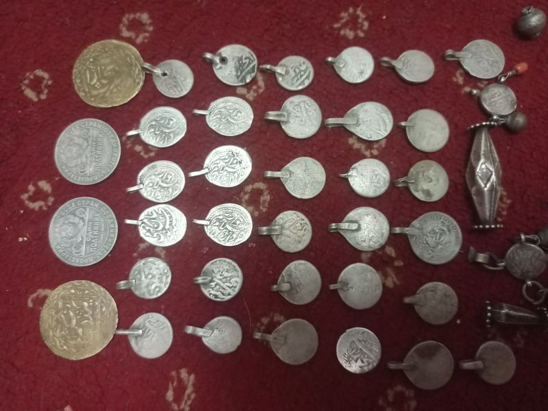 Продам серебряные монеты Продам серебряные монеты