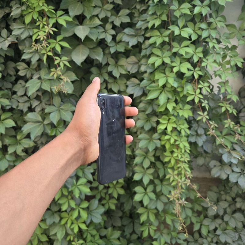 Redmi 7 sotiladi dastavka hizmati bor 24/7 Redmi 7 sotiladi dastavka hizmati bor 24/7
