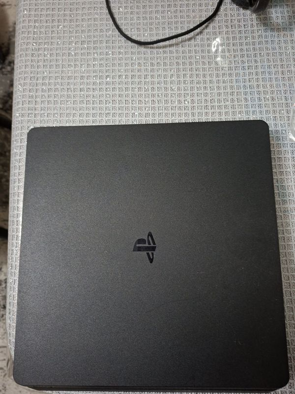 Playstation 4slim Playstation 4slim