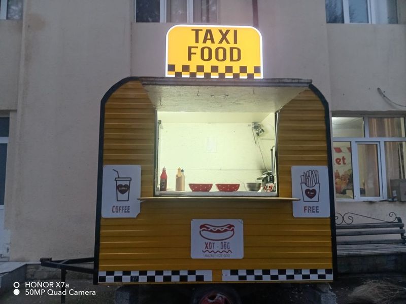 Foodtracktaxifud