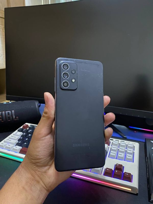 Samsung a52 sotiladi Samsung a52 sotiladi