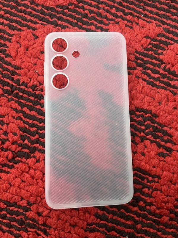 продается чехол на Samsung Galaxy S24 новый