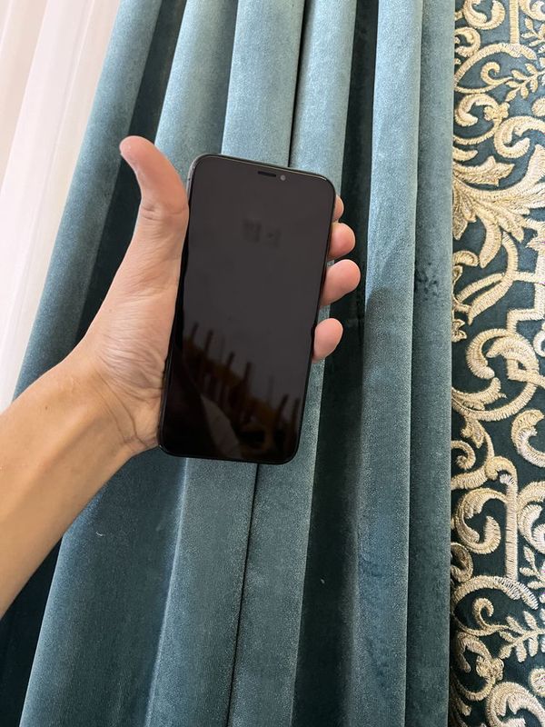Iphone x 64 srocna sotlad