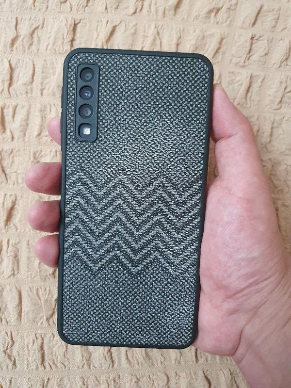 Srochna Sotiladi Samsung Galaxy A7 2018 4/64Gb Original Xolati yaxshi Srochna Sotiladi Samsung Galaxy A7 2018 4/64Gb Original Xolati yaxshi