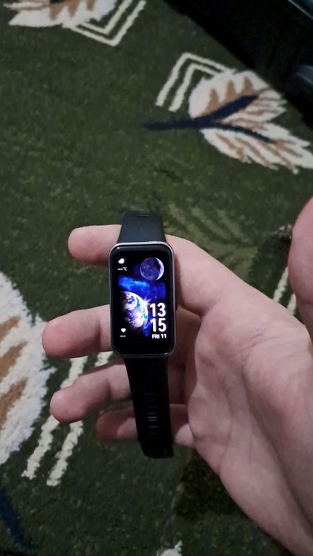 Huawei band 9afo Huawei band 9afo