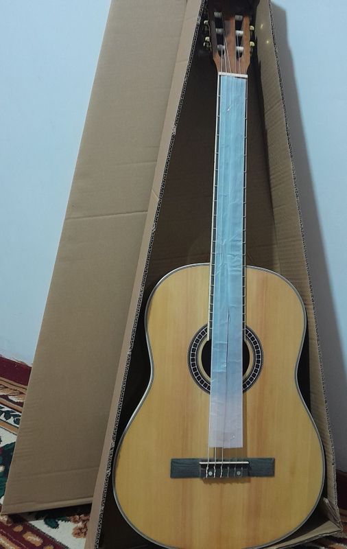 Gitara 39 razmer