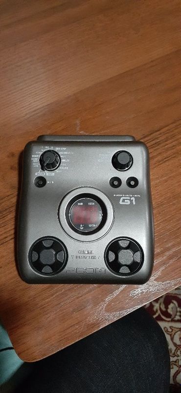 Гитарный процесор ZOOM G1 Гитарный процесор ZOOM G1
