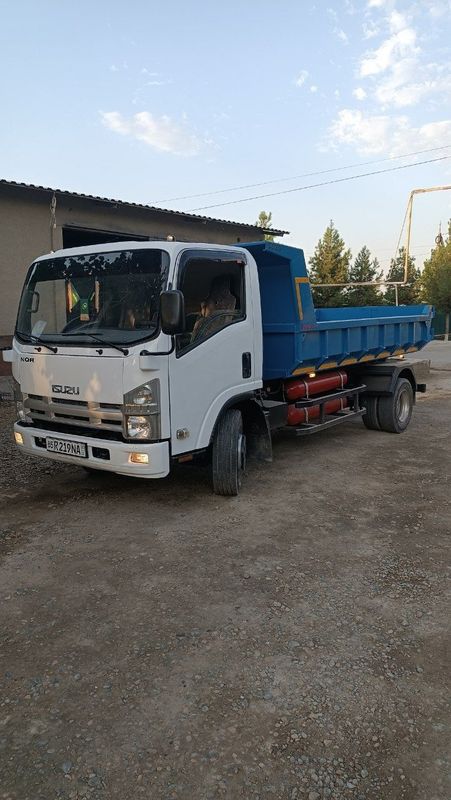 Isuzu 2009-yil .