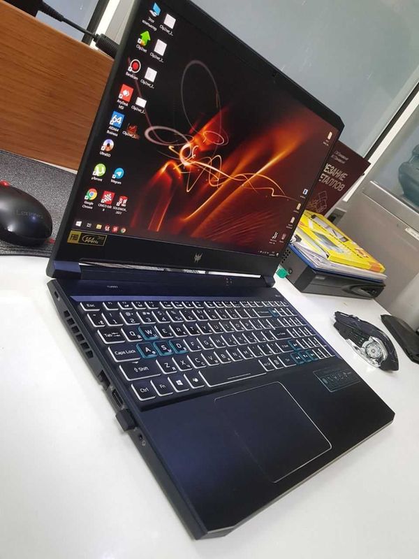 Ноутбук Acer PREDATOR HELIOS 300