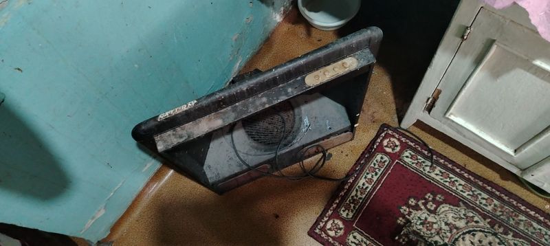 Вытяжка сотилади 50.000 сум Бодомзор Вытяжка сотилади 50.000 сум Бодомзор