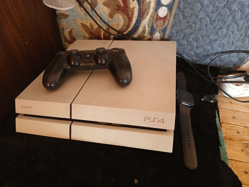 Playstation 4 strocna