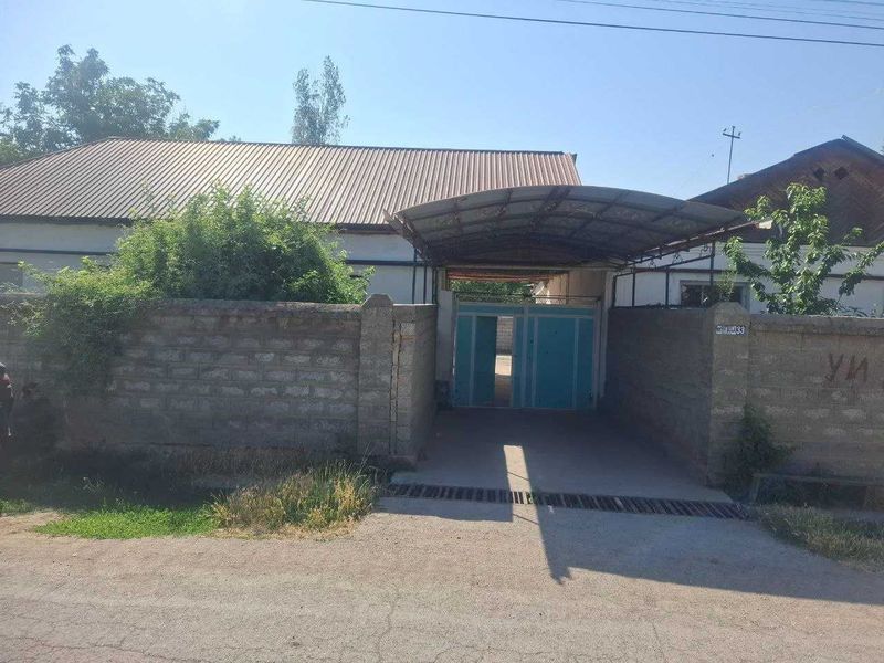 Уй сотилади 9.сотик Уй сотилади 9.сотик