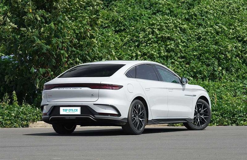 BYD Han 506 km arzon nasiya savdoda BYD Han 506 km arzon nasiya savdoda