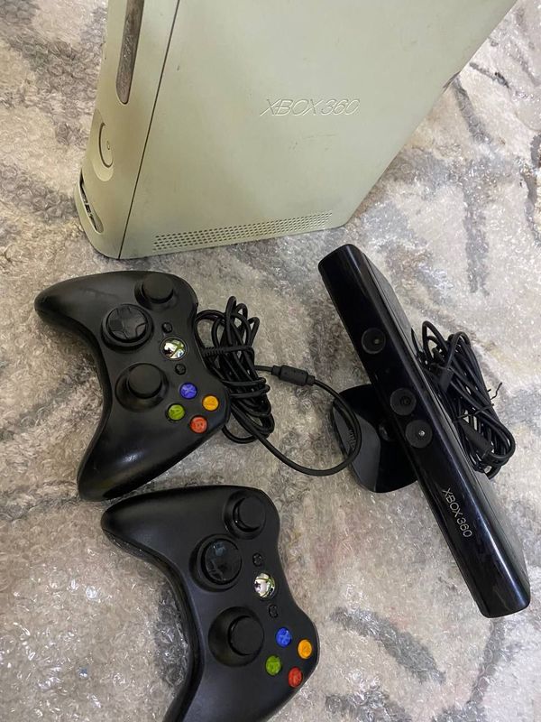Assalom alekum Xbox360 White sotiladi 60Gb Assalom alekum Xbox360 White sotiladi 60Gb