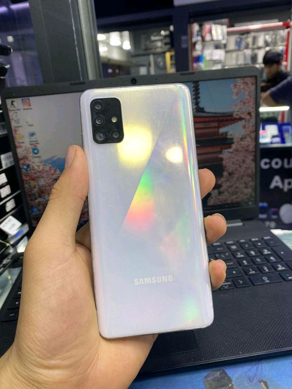 Galaxg A51 sotiladi Galaxg A51 sotiladi