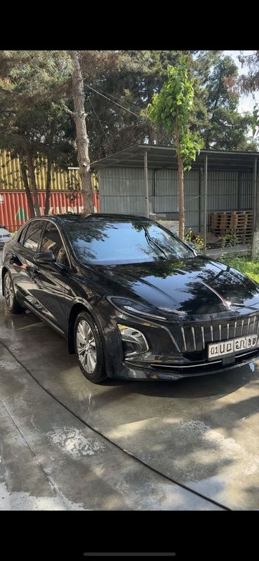 Hongqi EQM5/500 km/2024/2025 Hongqi EQM5/500 km/2024/2025