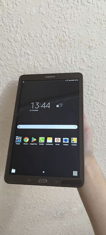 Samsung galaxy tab E планшет :) Samsung galaxy tab E планшет :)