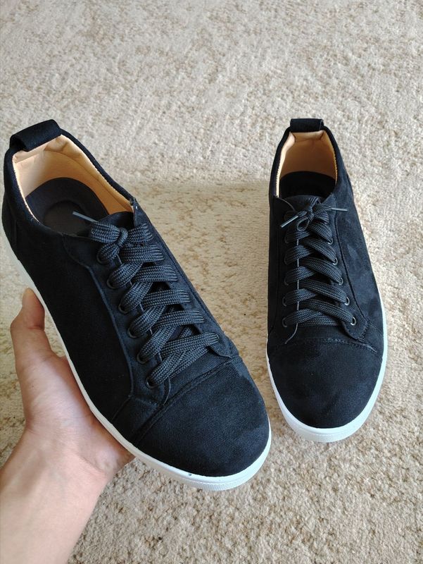 Yangi Louboutin. Yangi, narxi 150.000 dostavka bor Yangi Louboutin. Yangi, narxi 150.000 dostavka bor