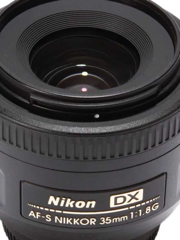Объектив Nikon Nikkor AF-S DX 35 mm f / 1.8G - светосильный Объектив Nikon Nikkor AF-S DX 35 mm f / 1.8G - светосильный