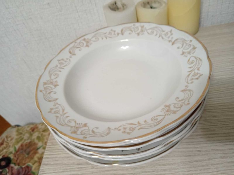продам тарелки глубокие, ссср, чешские, закрутка и снятие крышек