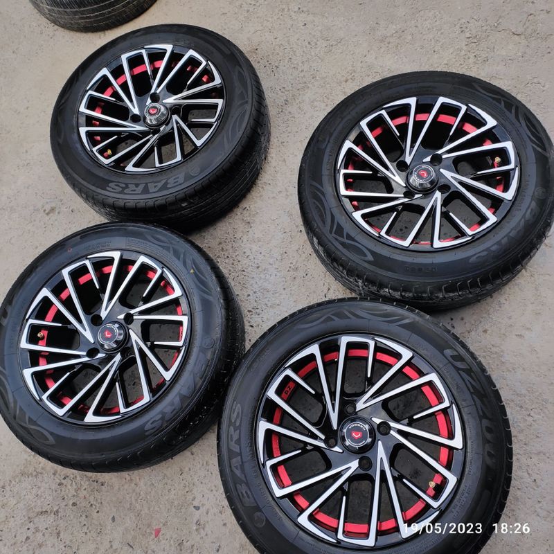 Vossen 15 saka diska balon