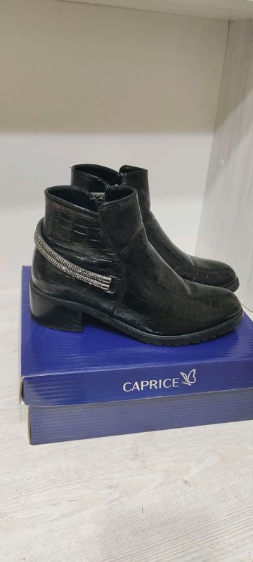 Продам женские сапоги Продам женские сапоги