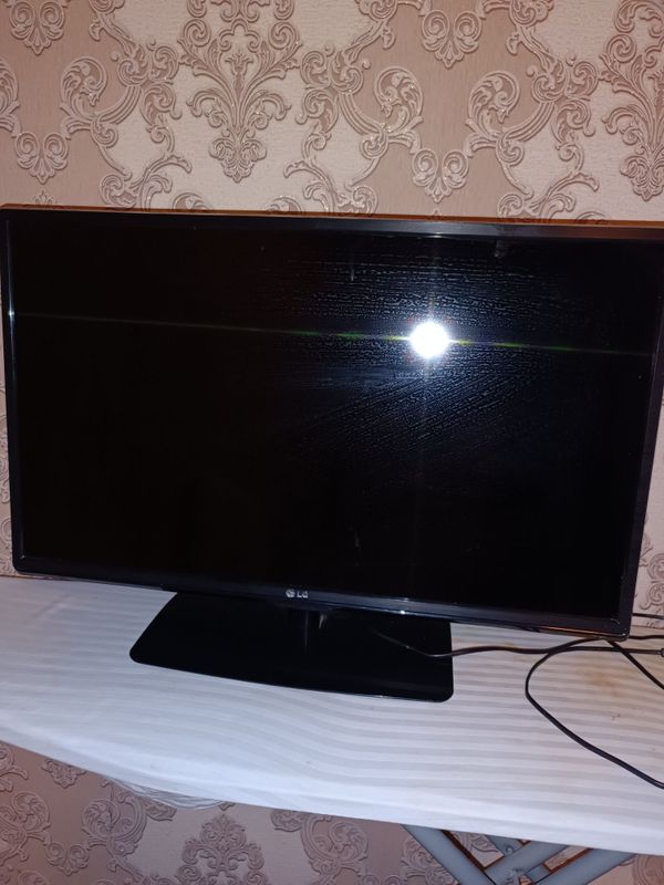 LG 32 TV smart emas LG 32 TV smart emas